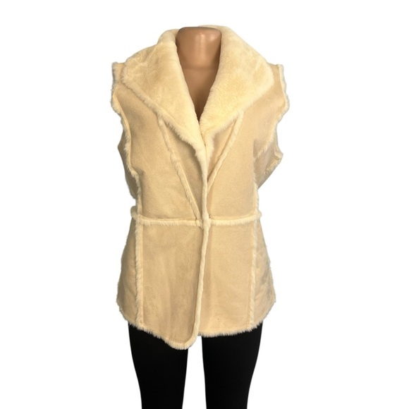 Workshop Republic Clothing Cream Faux Fur Vest - Picture 3 of 9